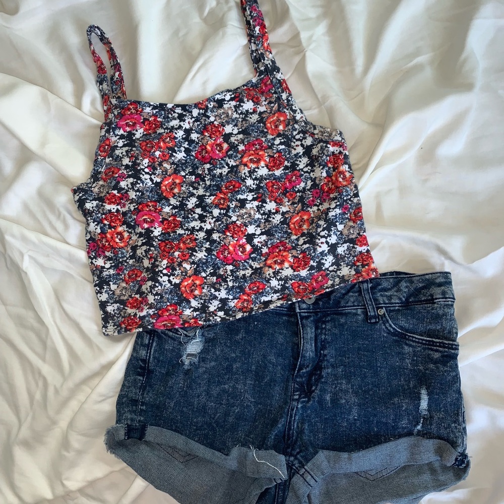 Aéropostale floral tank